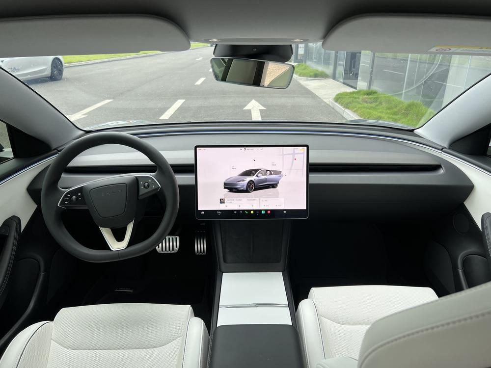 Tesla Model 3 2024 #15 Tesla Model 3 2024 car image #15