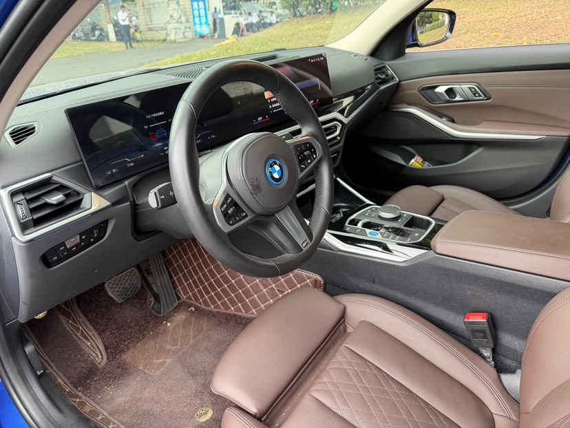 BMW i3 2022 car image #3