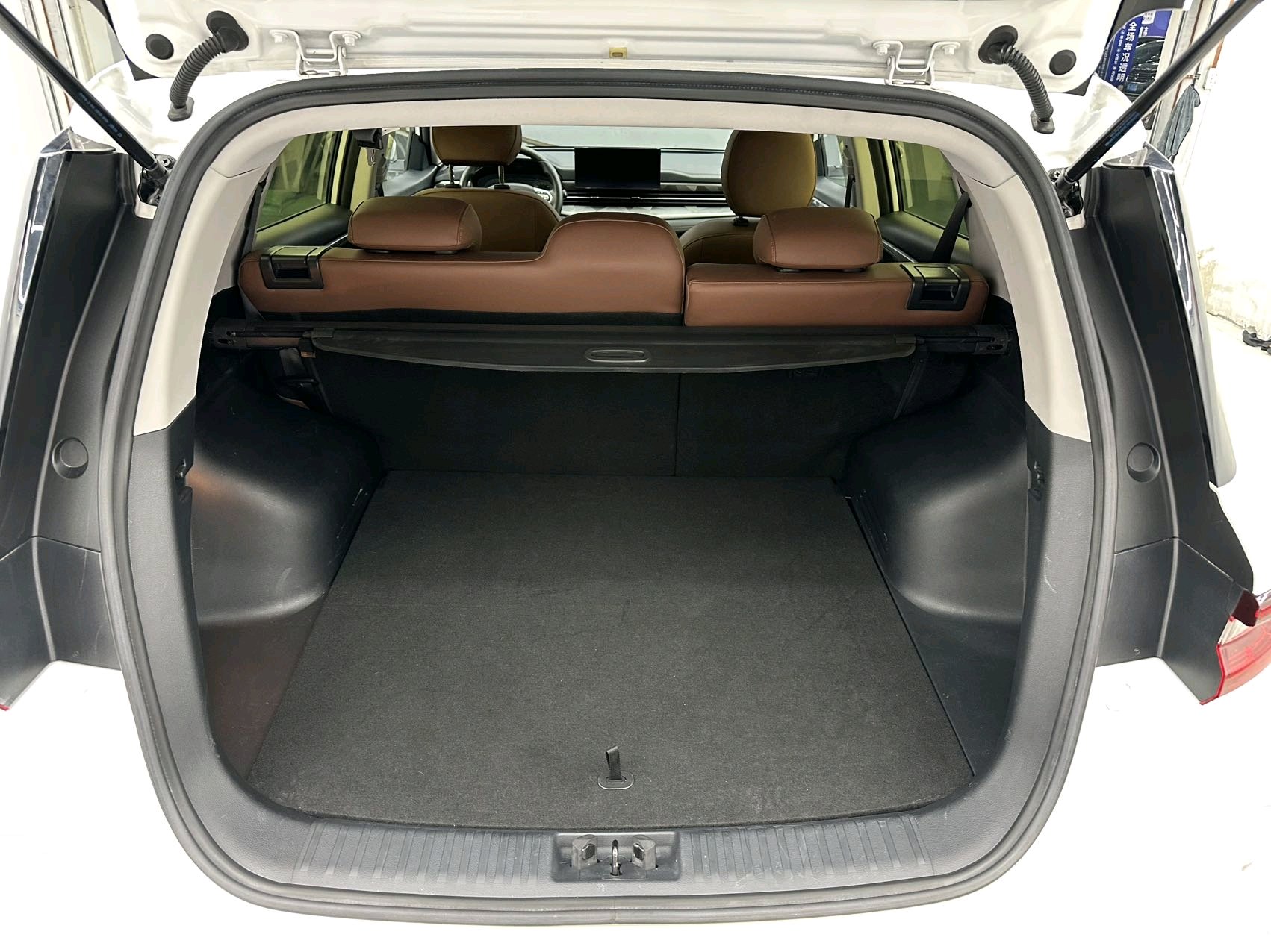 GEELY Vision X6 2022 image de voiture #16