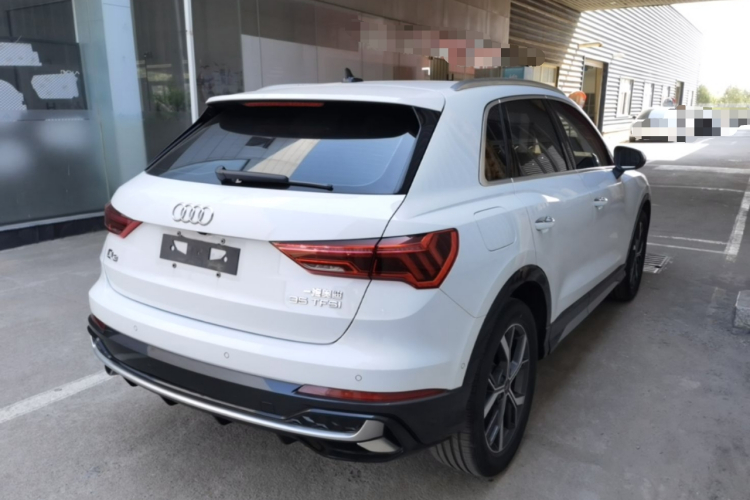 Audi Q3 2023 #7 Audi Q3 2023 car image #7