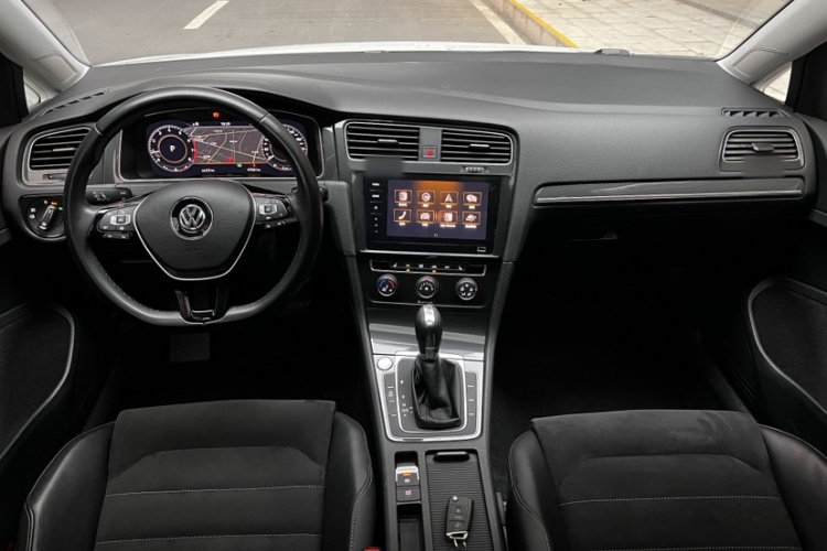 Volkswagen Golf 2020 #10 Volkswagen Golf 2020 car image #10