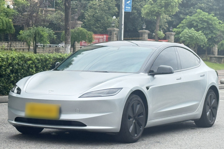 Tesla Model 3 2024 #2 Tesla Model 3 2024 car image #2