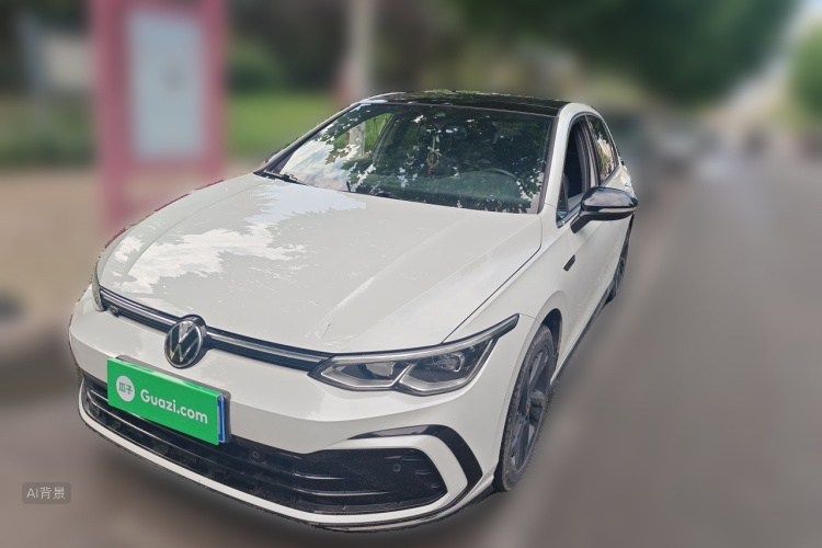 Volkswagen Golf 2021 car image #2