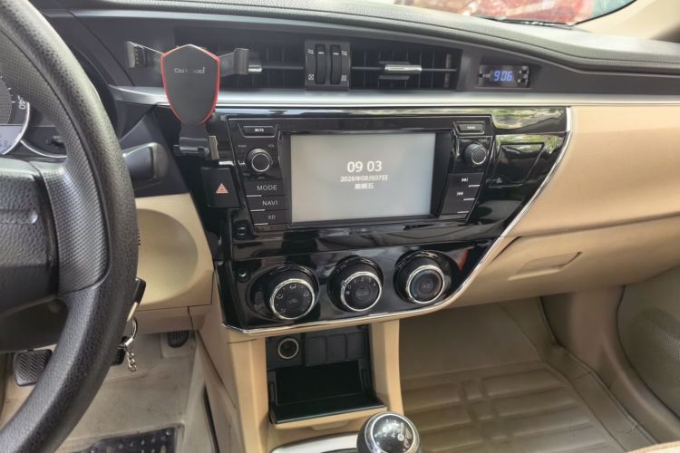 Toyota Corolla 2015 #13 Toyota Corolla 2015 car image #13