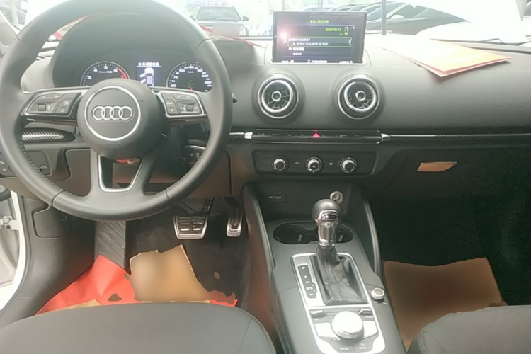 Audi A3 2019 صورة سيارة #10