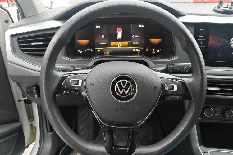 Volkswagen Polo 2023 car image #11