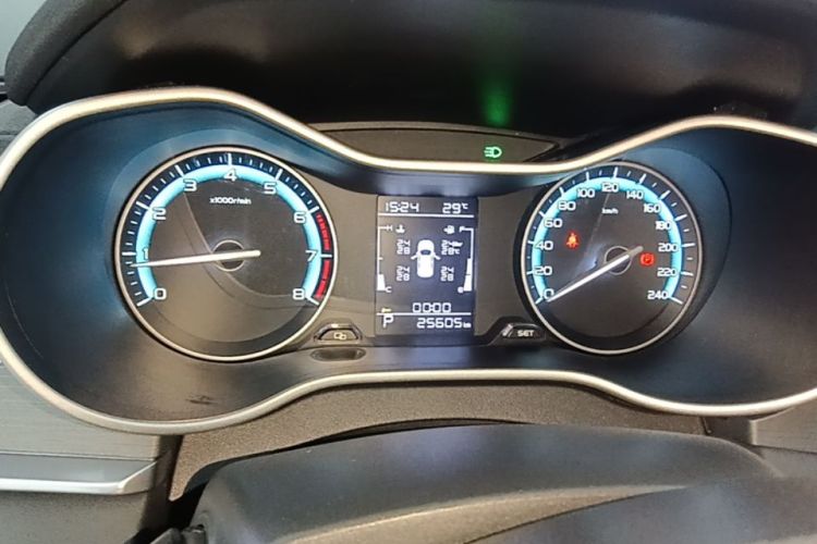 GEELY Emgrand 2021 car image #12