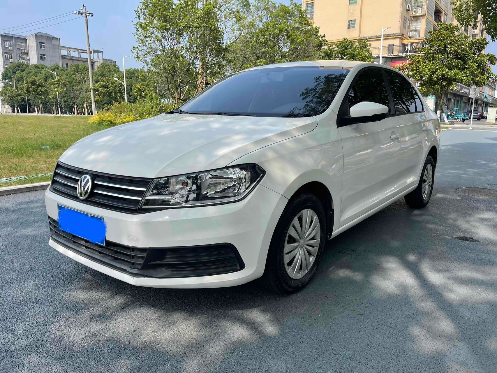 Volkswagen Santana 2016 car image 