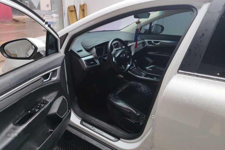 GEELY Emgrand GS 2019 car image #18