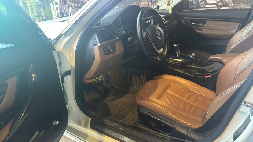 BMW 3 Series 2013 car image #5