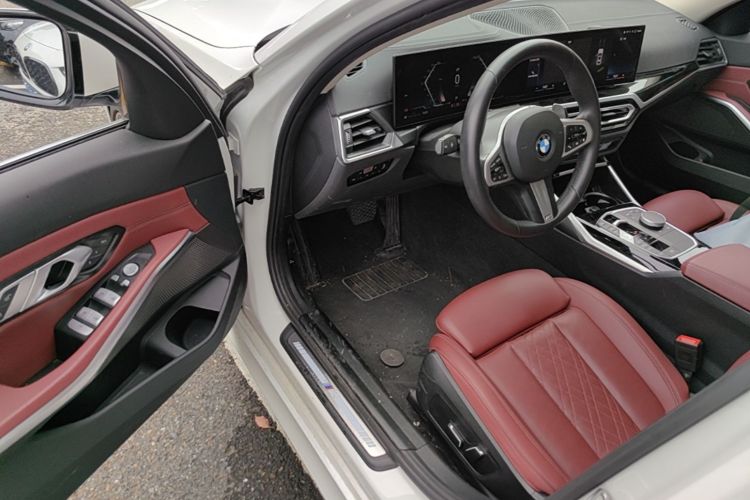 BMW 3 Series 2024 #16 BMW 3 Series 2024 car image #16