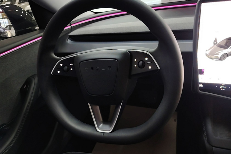 Tesla Model 3 2025 #15 Tesla Model 3 2025 car image #15