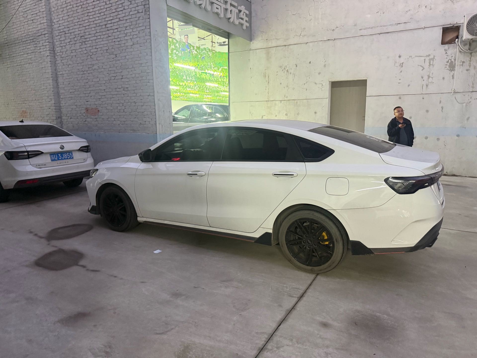 GEELY Binray 2023 #3 GEELY Binray 2023 изображение автомобиля #3
