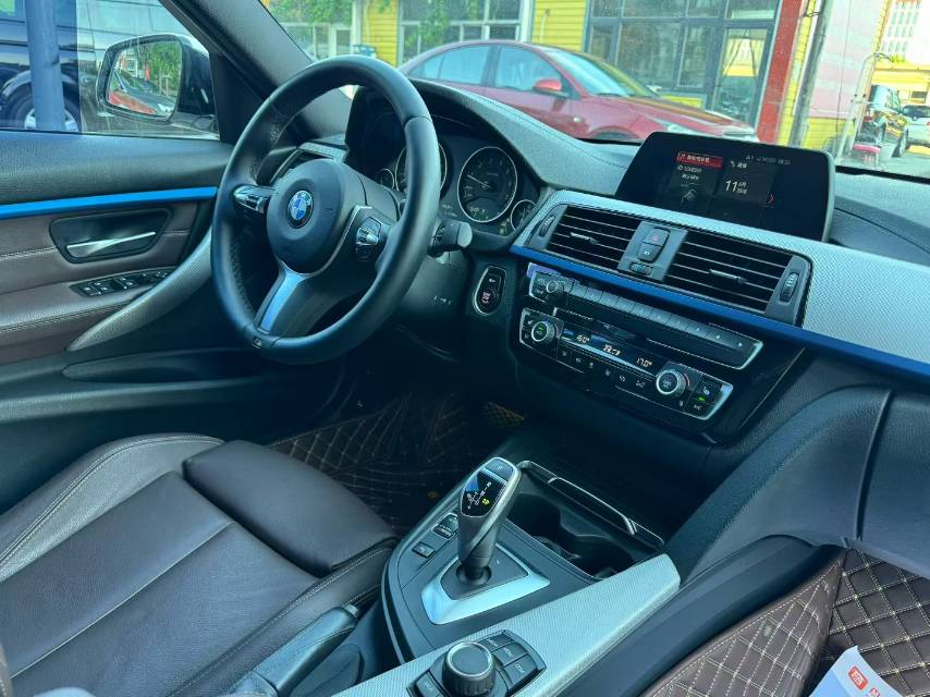 BMW 3 Series 2019 #8 BMW 3 Series 2019 car image #8