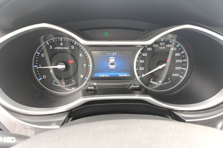 GEELY Emgrand 2017 car image #12