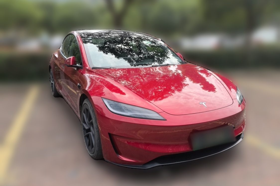 Tesla Model 3 2024 immagine di auto #2