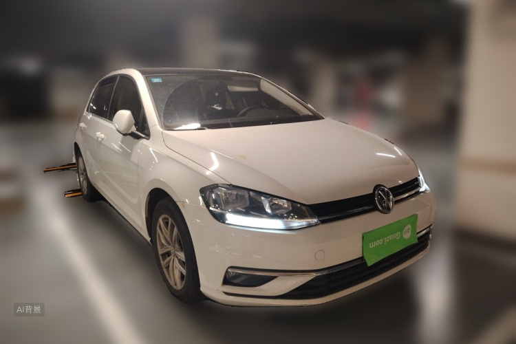 Volkswagen Golf 2018 car image #4