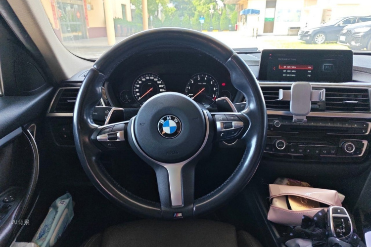 BMW 3 Series 2018 #12 BMW 3 Series 2018 car image #12