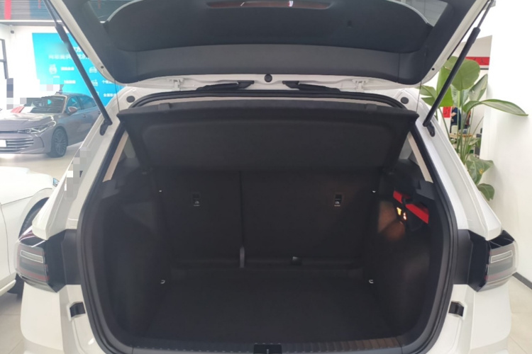 Volkswagen Tharu 2023 #19 Volkswagen Tharu 2023 immagine di auto #19