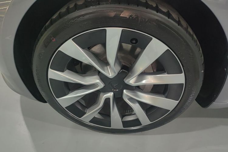 Tesla Model 3 2025 #9 Tesla Model 3 2025 car image #9