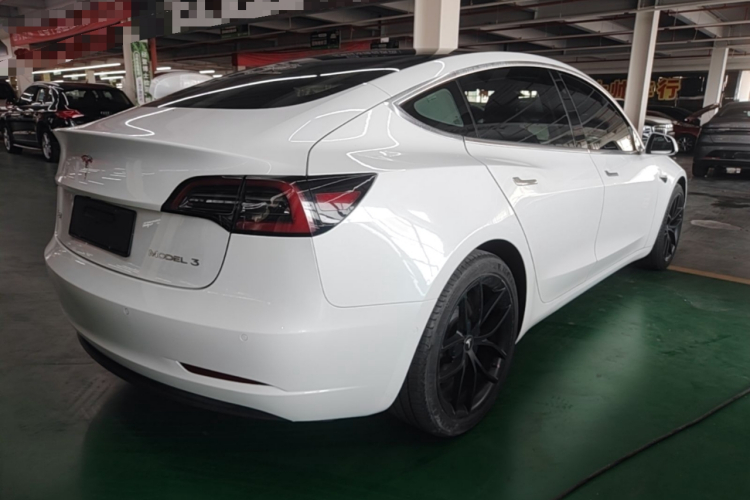 Tesla Model 3 2020 car image #5