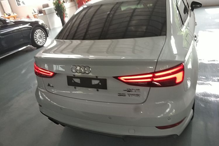 Audi A3 2019 immagine di auto #6