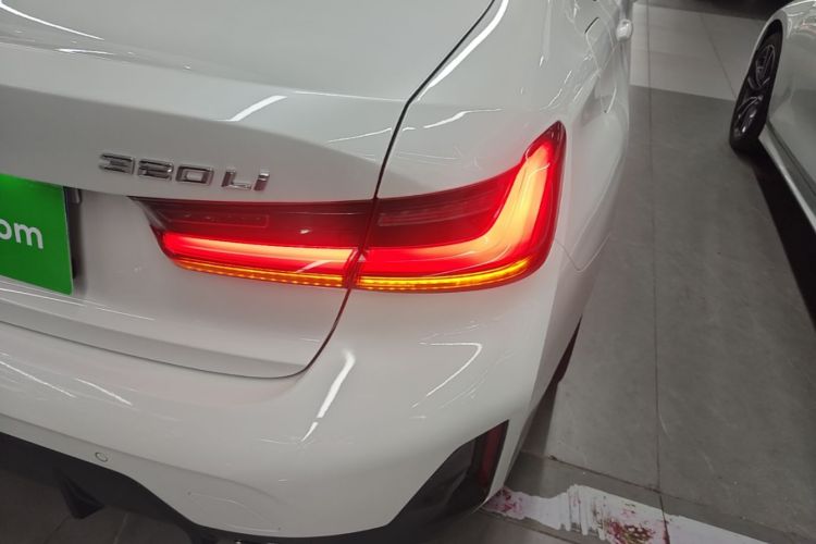 BMW 3 Series 2024 car image #8