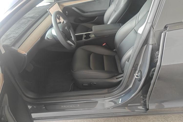 Tesla Model 3 2022 car image #15