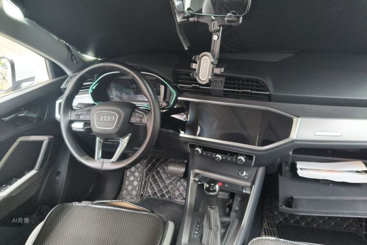 Audi Q3 2022 immagine di auto #12