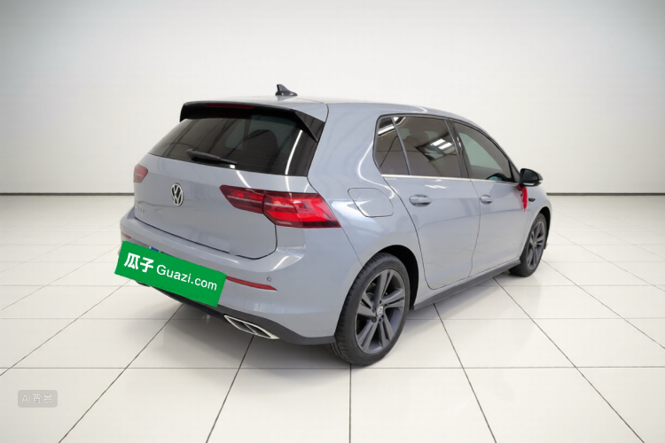 Volkswagen Golf 2023 car image #7