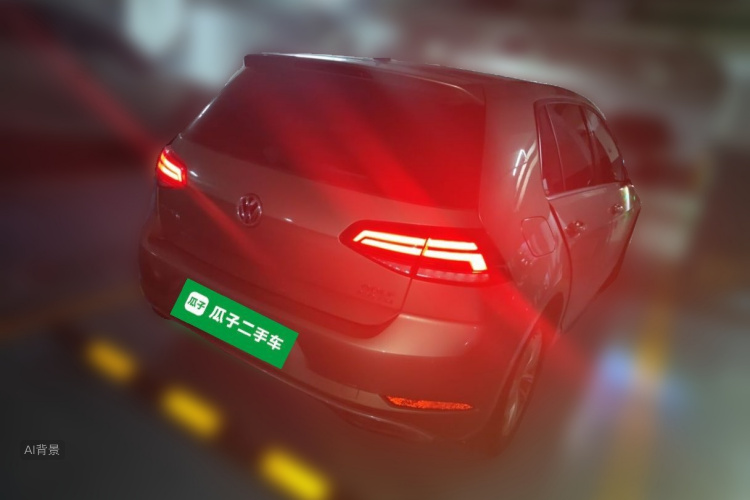 Volkswagen Golf 2019 car image #7