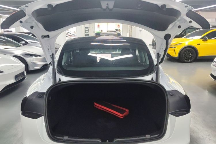 Tesla Model 3 2026 #21 Tesla Model 3 2026 car image #21