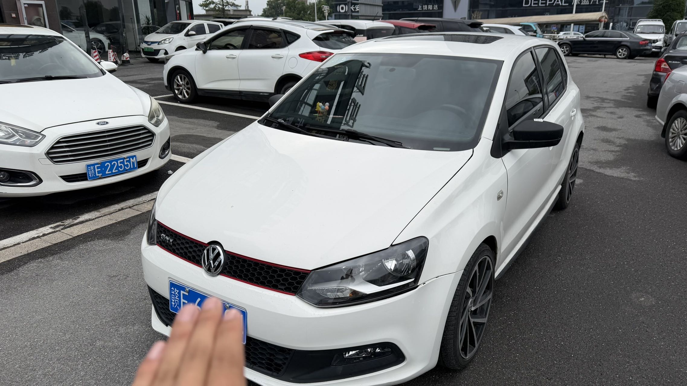 Volkswagen Polo 2014 Volkswagen Polo 2014 car image