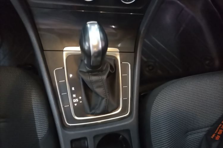 Volkswagen Golf 2018 #14 Volkswagen Golf 2018 car image #14