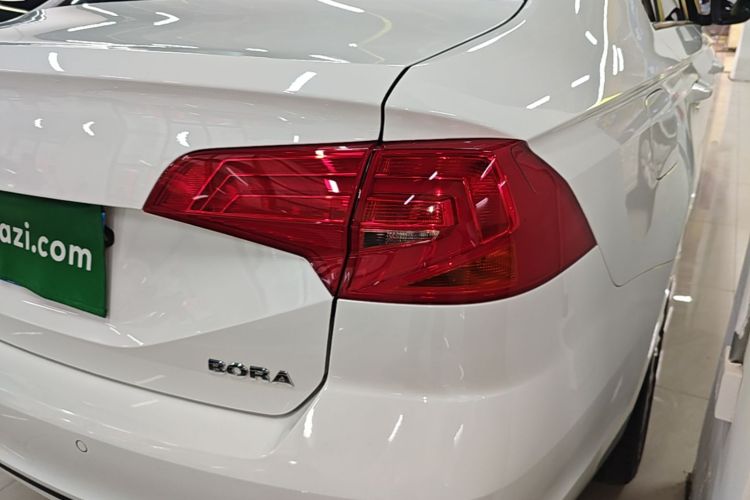 Volkswagen Bora 2022 car image #8