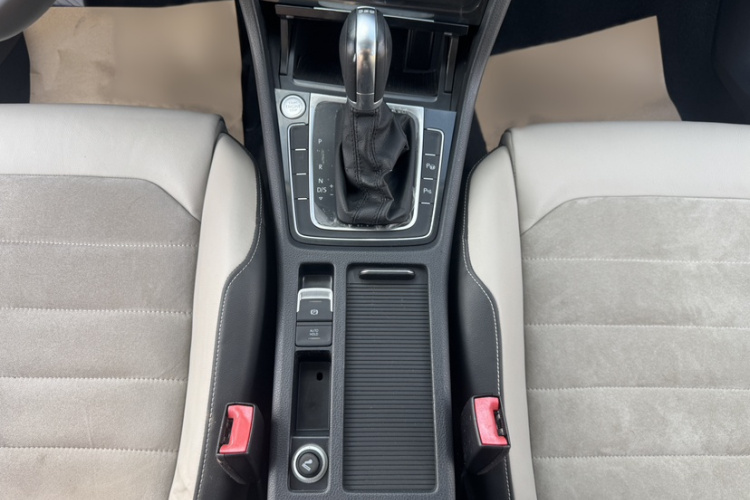 Volkswagen Golf 2017 imagen de coche #27