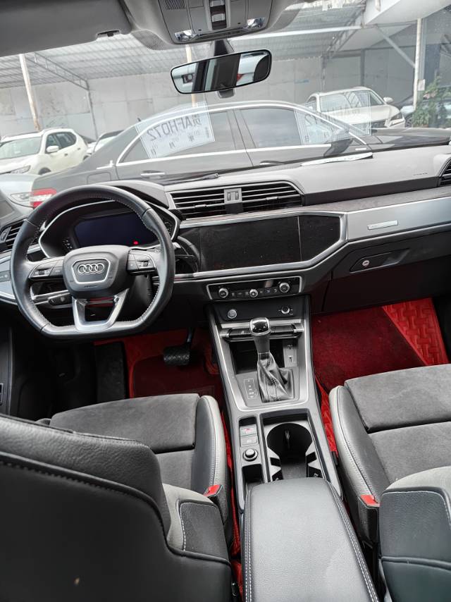 Audi Q3 2019 #7 Audi Q3 2019 car image #7