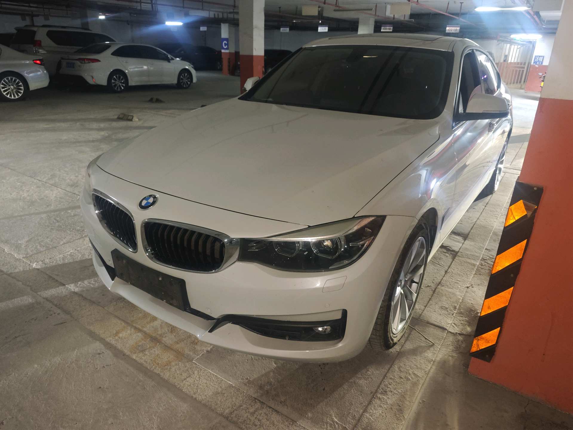 BMW 3 Series GT 2016 car image 
