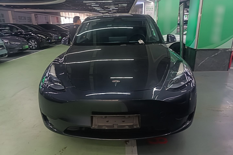 Tesla Model Y 2024 #3 Tesla Model Y 2024 car image #3