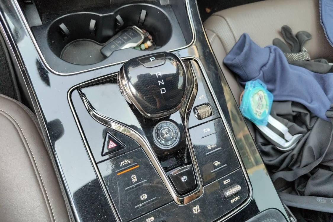BYD Han 2021 car image #27