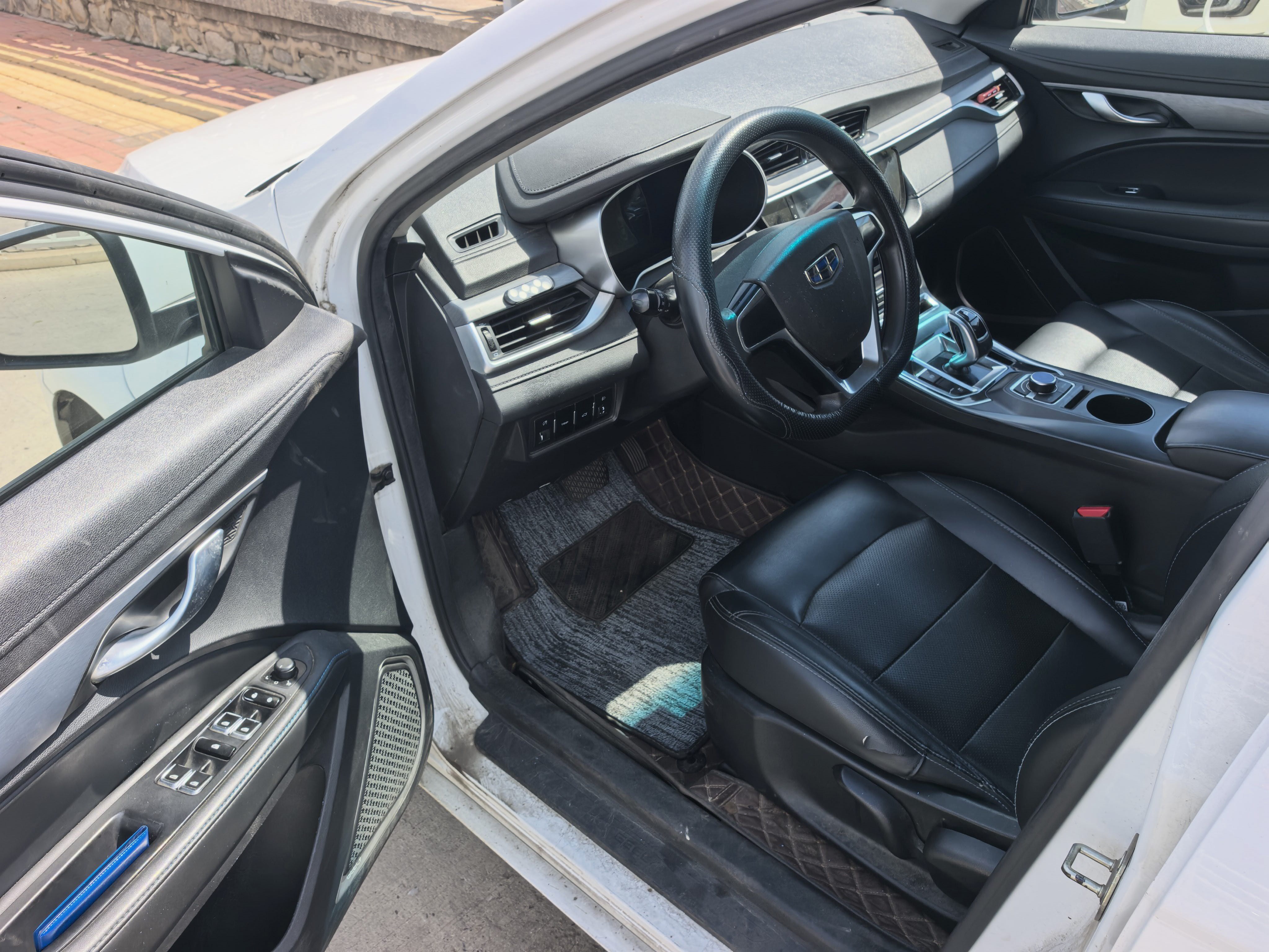 GEELY Emgrand New Energy 2018 car image #7