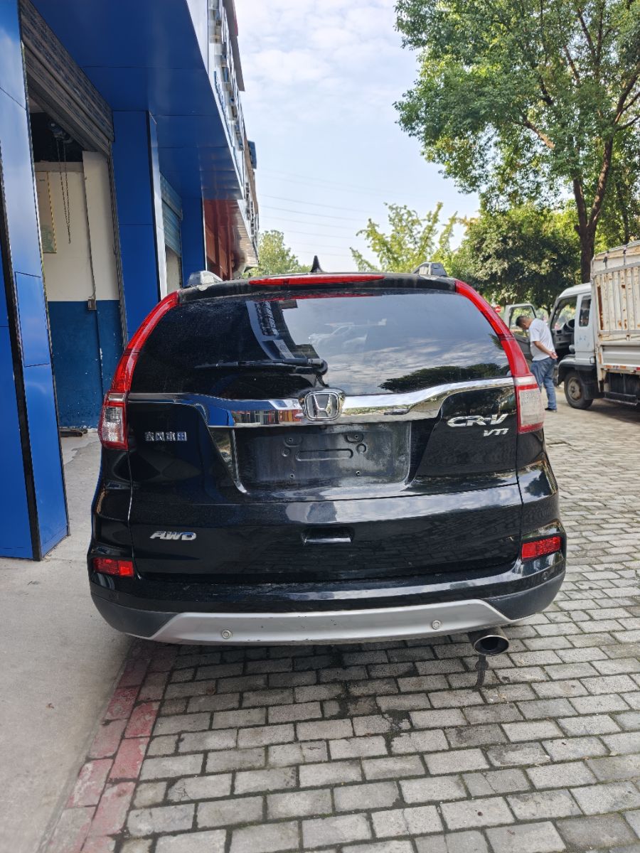 Honda CR-V 2015 #6 Honda CR-V 2015 car image #6