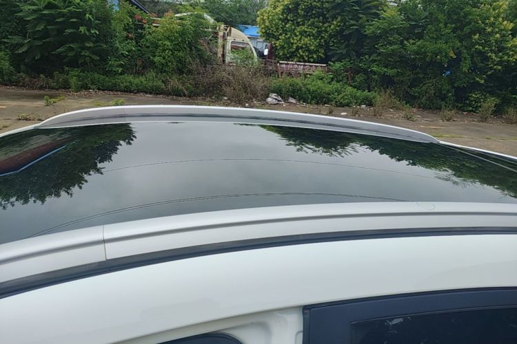 GEELY Emgrand GS 2017 car image #25