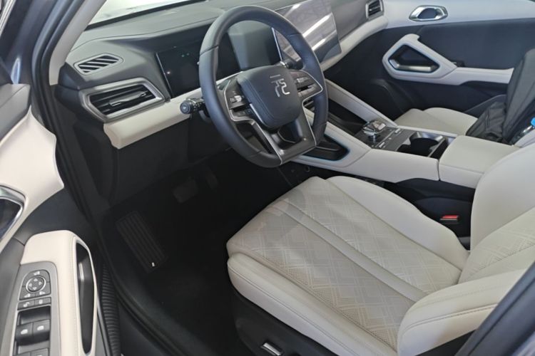 BYD YuanUP 2024 car image #15