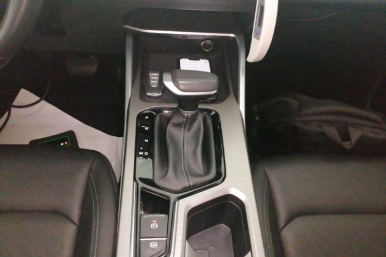GEELY Emgrand 2022 #14 GEELY Emgrand 2022 car image #14
