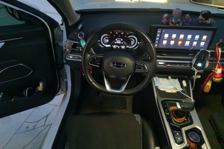 GEELY Emgrand 2023 car image #15