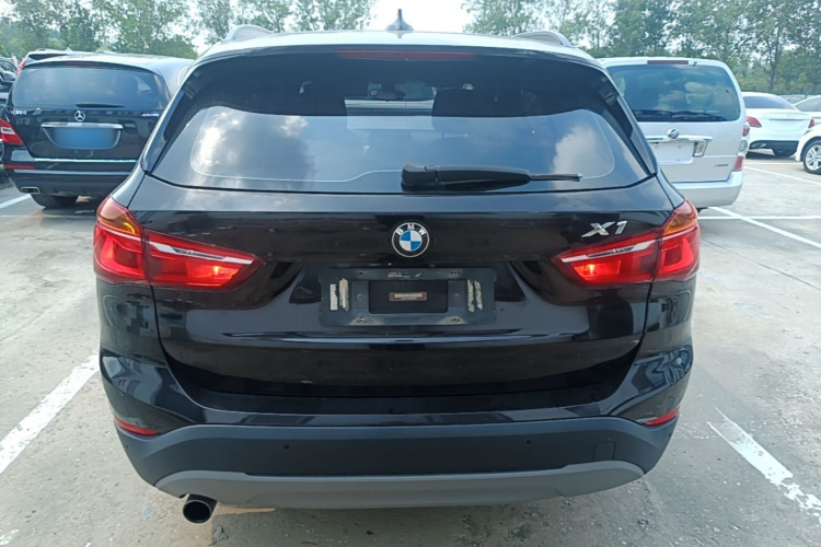 BMW X1 2017 #4 BMW X1 2017 car image #4