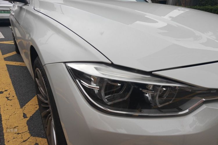 BMW 3 Series 2018 car image #8