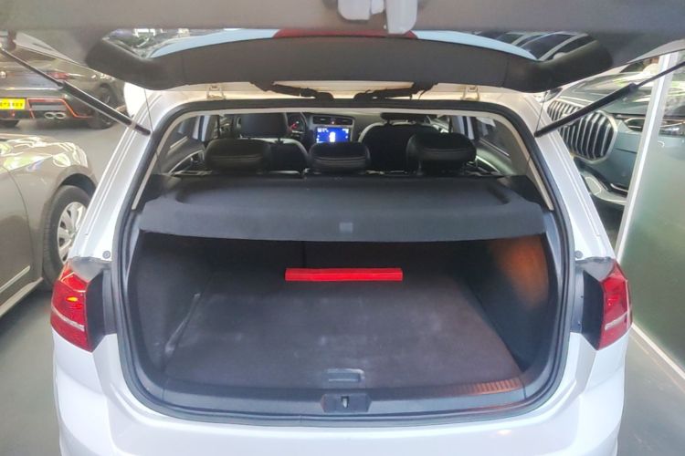 Volkswagen Golf 2016 car image #21