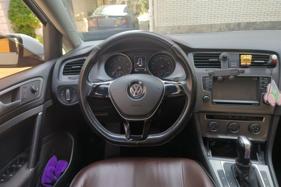 Volkswagen Golf 2016 car image #24